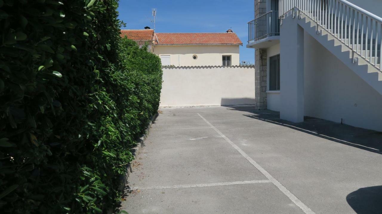 לה-גרו-דו-רואה Sol-Y-Days Goeland, Appartement Avec Terrasse Front De Mer Et Place De Parking En Centre-Ville מראה חיצוני תמונה